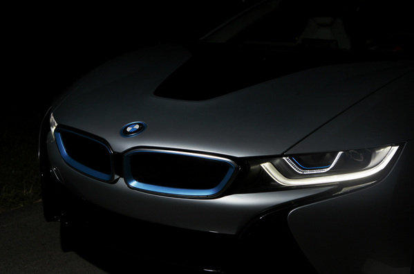 BMW-Laser-Light_54400114285_53389389549_600_396.jpg