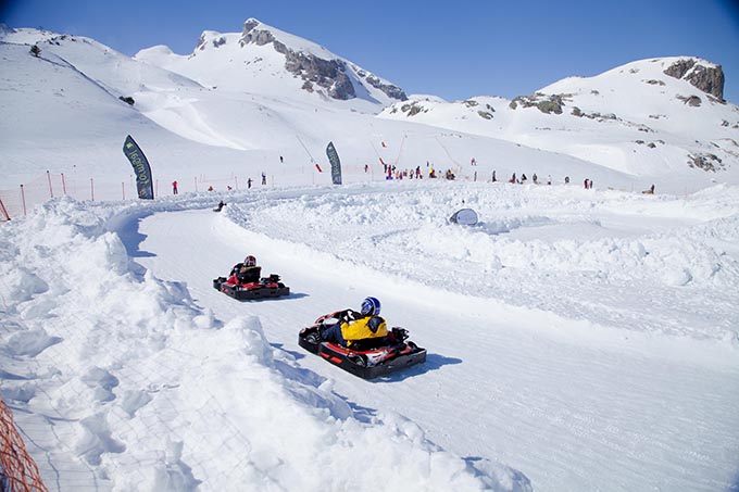 formigal_ice_karting_spain_ski_resort_snow_680.jpg